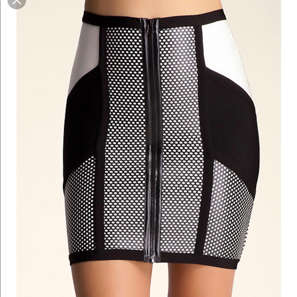Bebe Puff Mesh Skirt